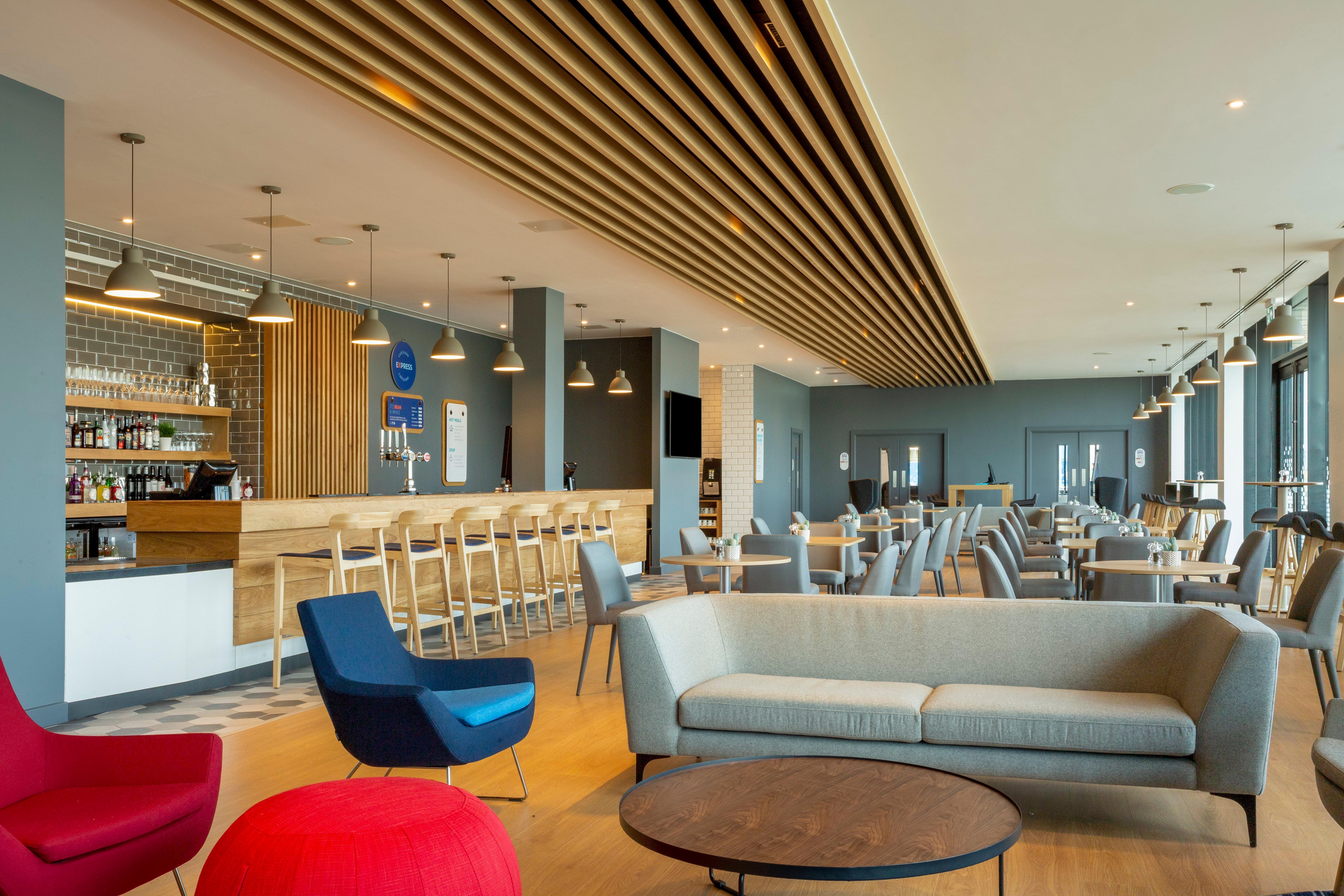 Holiday Inn Express Bridgwater M5, Jct24 By Ihg Exterior foto