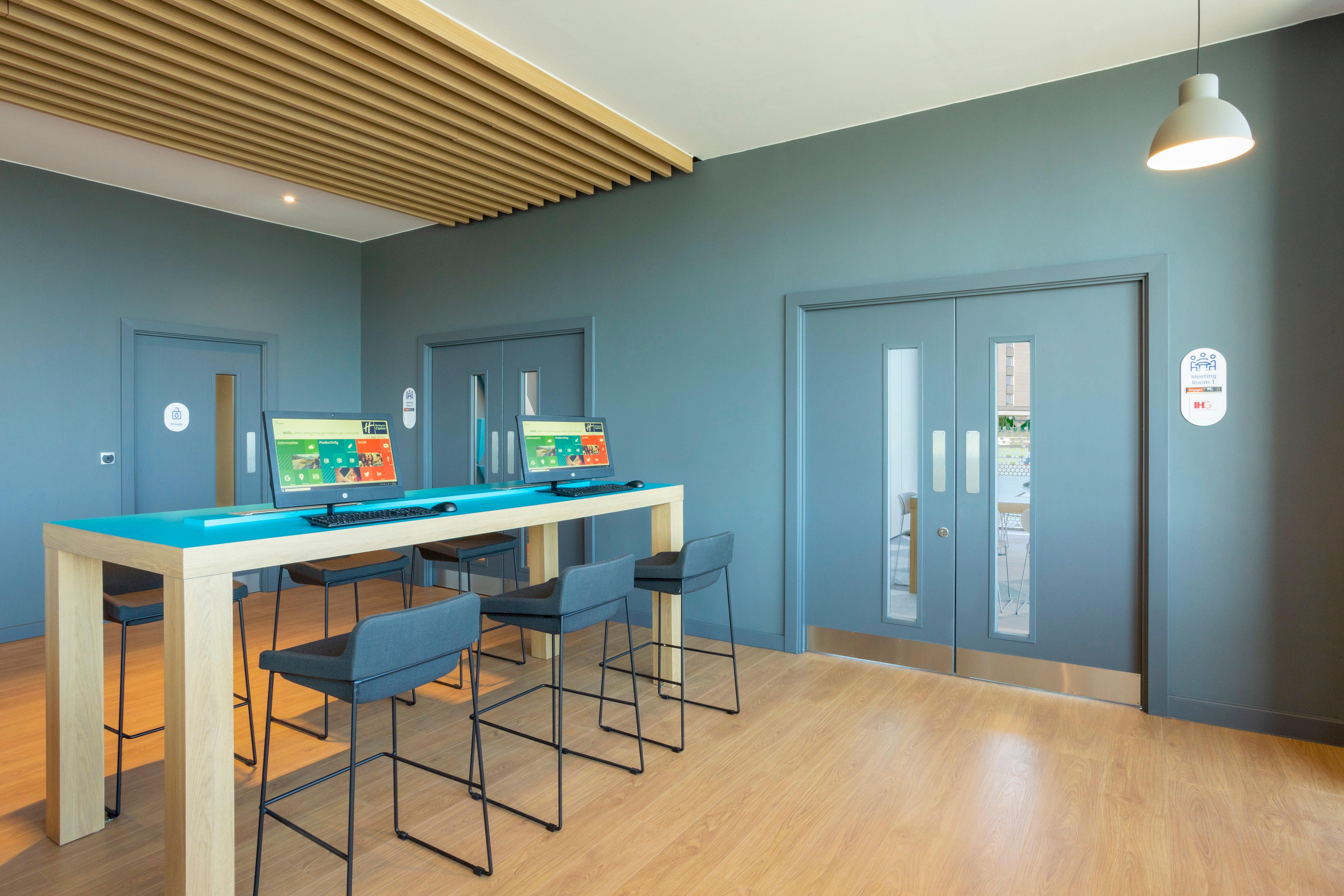 Holiday Inn Express Bridgwater M5, Jct24 By Ihg Exterior foto